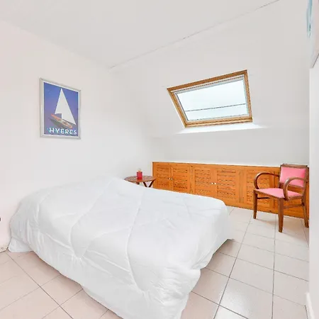 Maison Pour 8 Avec Jardin, 300 M De La * سانت غيلداز دو ريونز